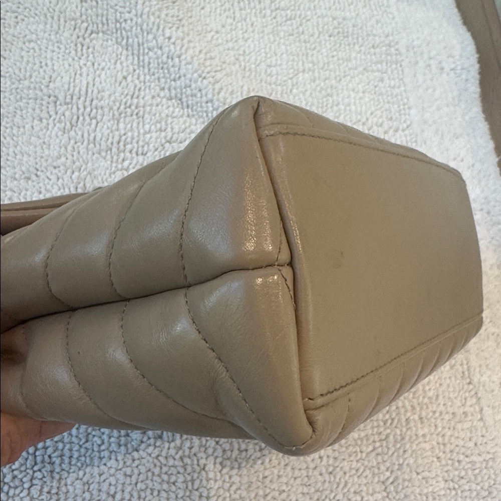 Yves Saint Laurent Tan Quilted Leather Chain Bag Lou Lou - Picture 4 of 7